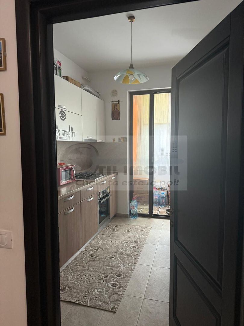 AP 2 CAM FRUMOASA 68 MP PLUS CURTE MOBILAT UTILAT COMPLET-99,000 € - Poză 7