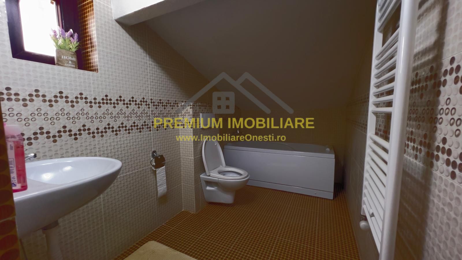 Vilă P+M cu teren de 4.200 mp + Garaj - Onești - Poză 33