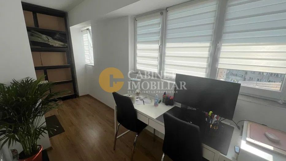 Nicolina- 3 Camere Decomandat -Etaj Intermediar - 2 Bai- Bloc 1986 - Poză 8