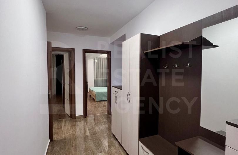 Apartament cu 3 camere – 13 Decembrie, Coresi la 5 minute pe jos. - Poză 5