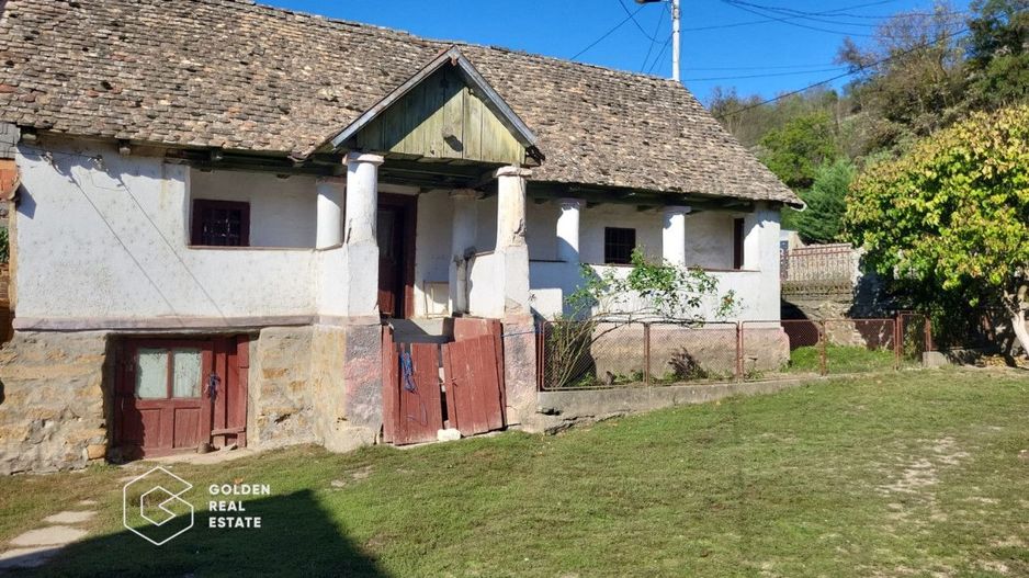 Casa cu 3 corpuri de cladire, localitatea Lipova - Poză 3