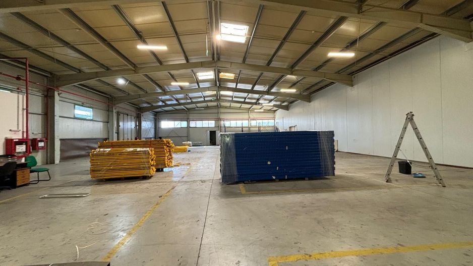 Hala 5000 mp dotata pentru productie si depozitare ISU categoria D - Poză 24