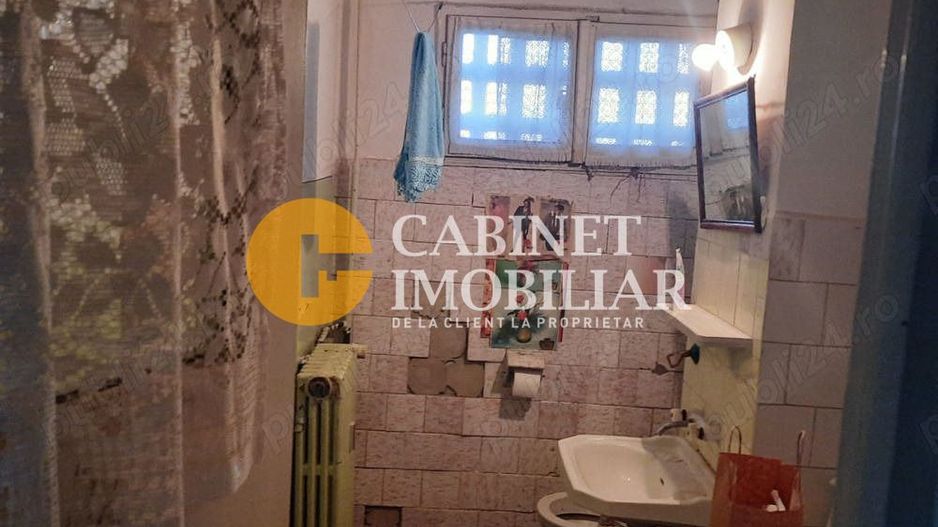 2 CAMERE - PODU ROS - NECESITA RENOVARE - Poză 6
