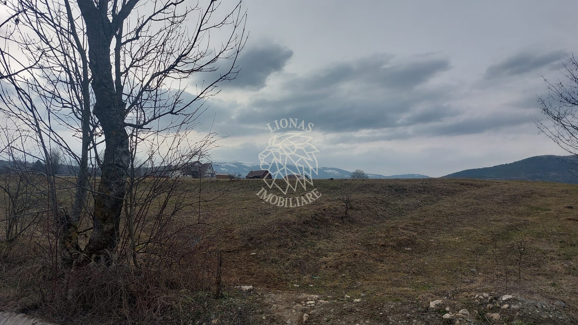 COMISION O Casă tradițională de vânzare 60MP teren intravilan 2295MP MARGAU CLUJ - Poză 7