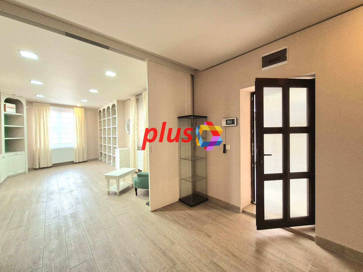 Spatiu comercial la casa - 170 mp - Poză 14