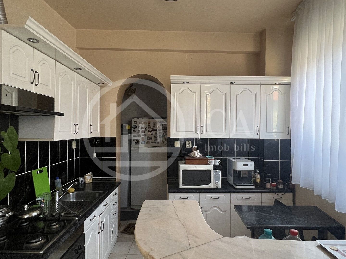 Casa cu 5 camere de inchiriat zona Centrala Oradea - Poză 4