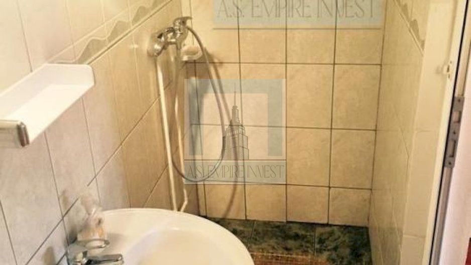 Pensiune 17 camere - zona Bran - Poză 17