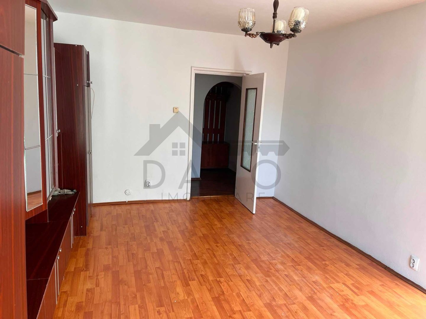 De închiriat: Apartament 3 camere in Cristesti - Poză 1