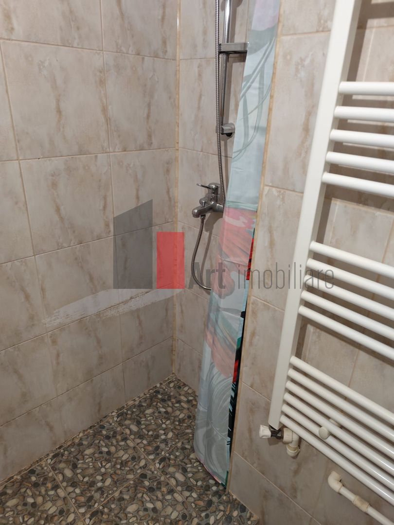 Apartament de vanzare cu 2 camere in zona Pajura. - Poză 42