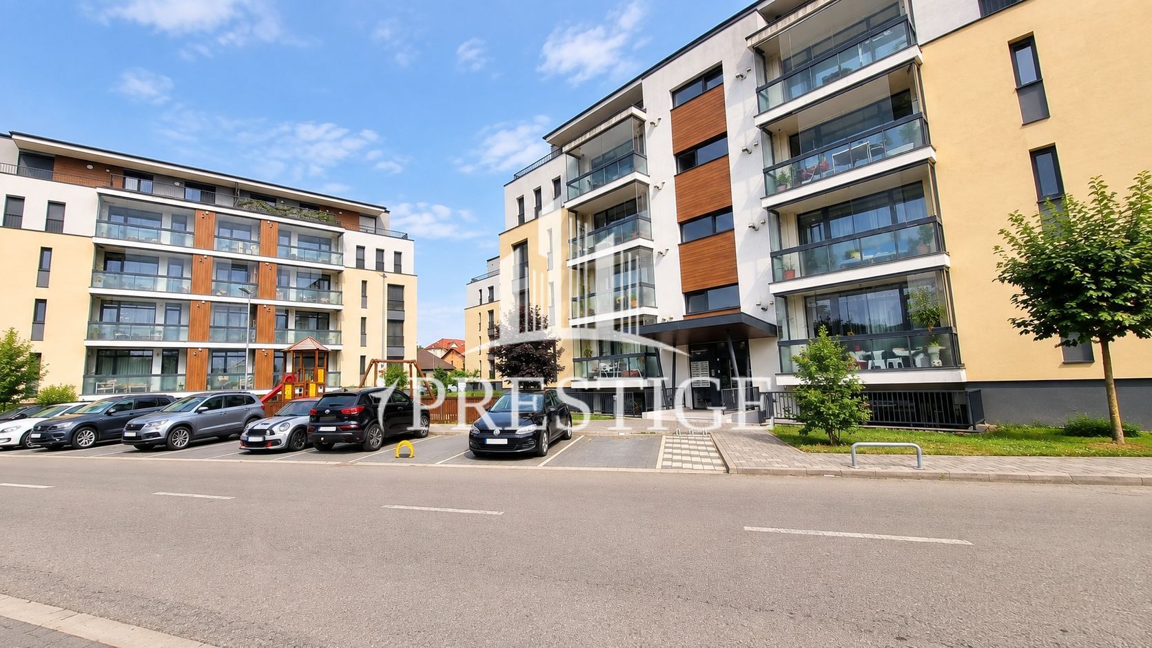 APARTAMENT DE VÂNZARE 4 CAMERE ETAJ 1 BALCON BOXĂ LIFT PARCARE CENTRAL - Poză 16