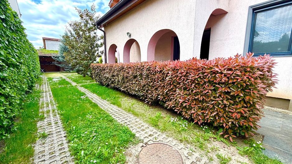 Vila cu 4 camere cu lift, jacuzzi și terasă panoramică tip penthouse - Poză 18