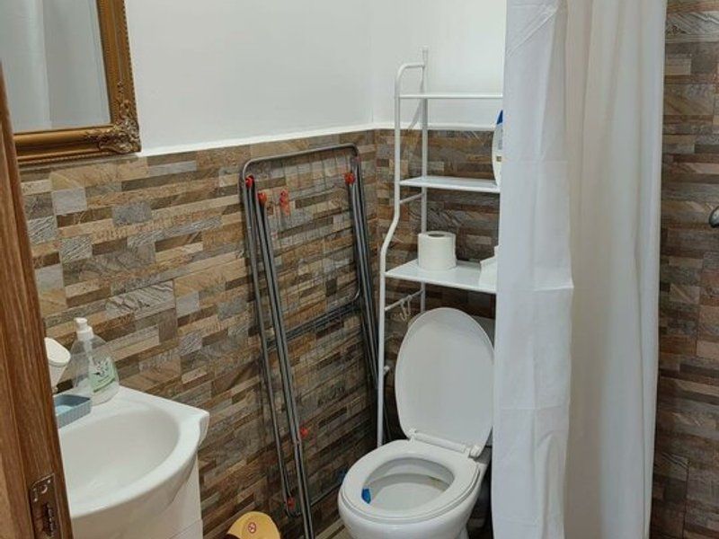 Casa cu doua camere, mobilata si utilata, zona centrala - Poză 8