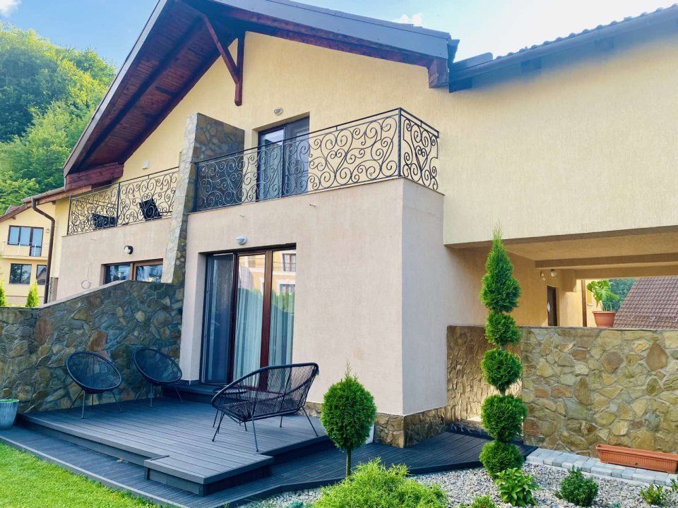 Casa / vila 4 camere in duplex, orasul Brasov - Poză 1