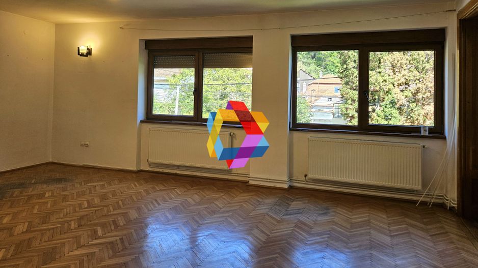 Casa deosebita 6 camere de vânzare, Central, Brașov,  210 mp, Plus-imo.ro - Poză 11