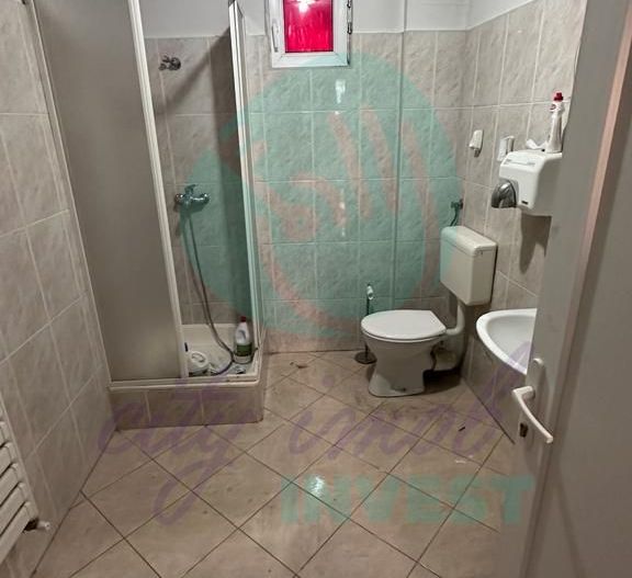 Casa consolidata cu teren de 626 mp - Poză 9