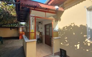 Andronache, str. Turistilor nr. 27 - Poză 1