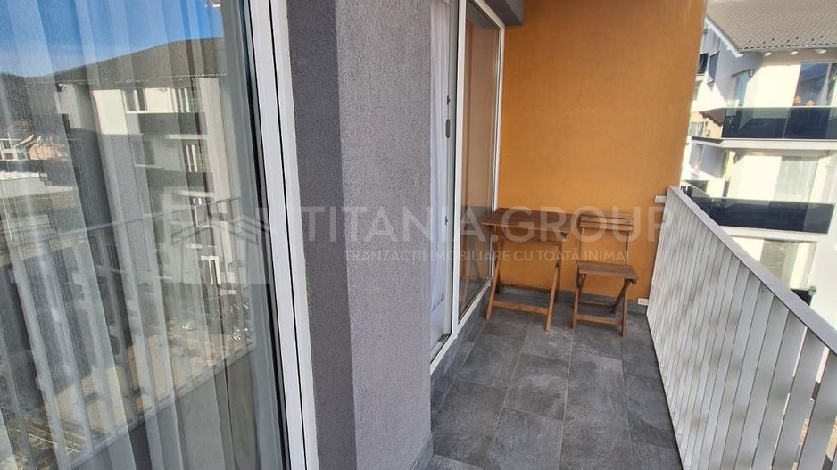 Apartament 3 camere,2 bai+parcare, lux Rasnov - Poză 14