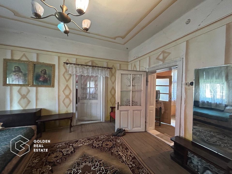 Casa traditionala cu teren generos in Odvos, județul Arad - Poză 6