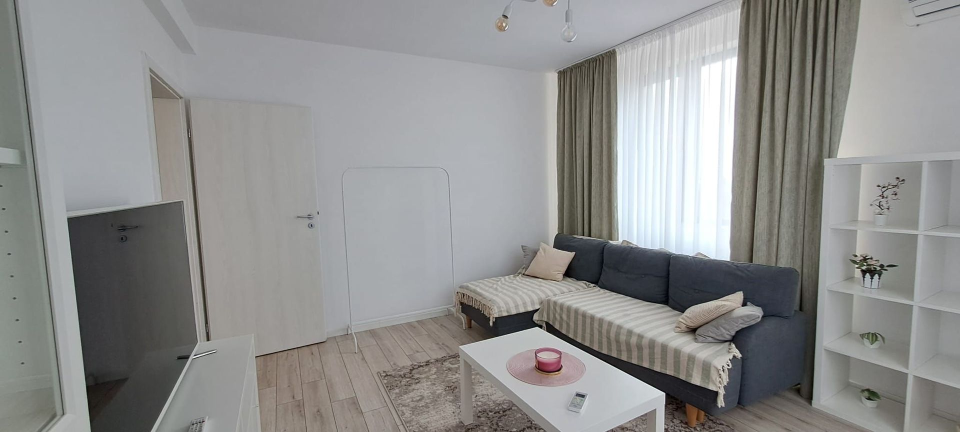 Prel. Ghencea, Cartier Latin / Bragadiru, 2 camere + terasa + parcare - Poză 1