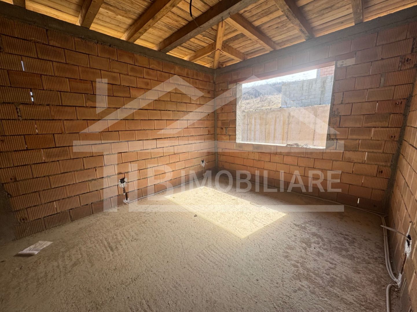 Casa cu 4 camere, 122 mp utili, Zona Livezeni - Poză 10