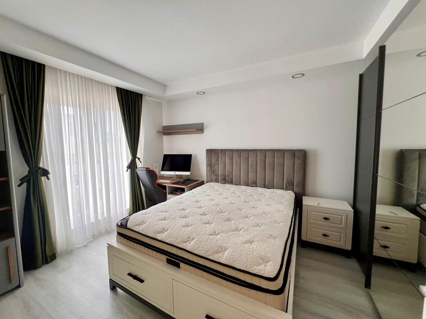 Vila 4 camere Ansamblul Rezidential Cosmopolis - Poză 14