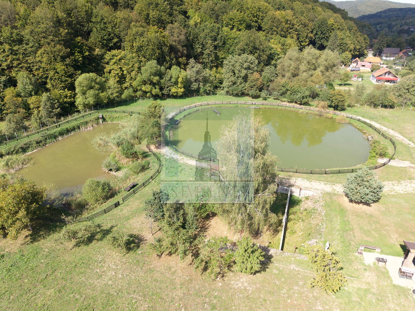 Complex Turistic activ,  2 lacuri ,teren 16800 mp -zona Valea Dobârlău - Poză 12
