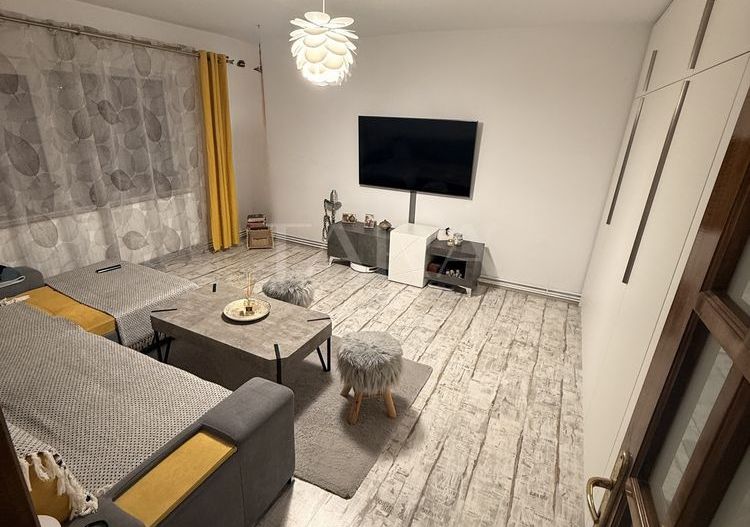 Apartament elegant cu 3 camere și 2 băi, strada Primăverii. - Poză 1