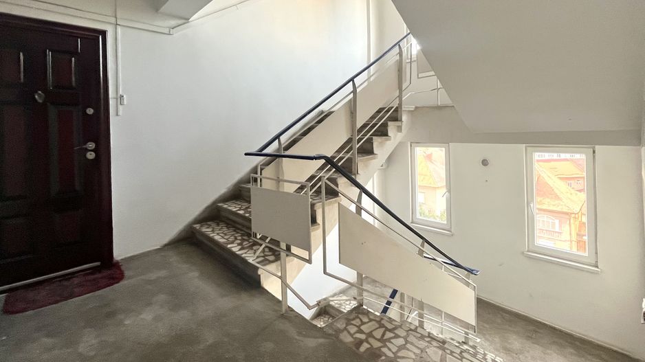 Apartament cu 2 camere, decomandat, în zona Centrală - Take Ionescu - Poză 11