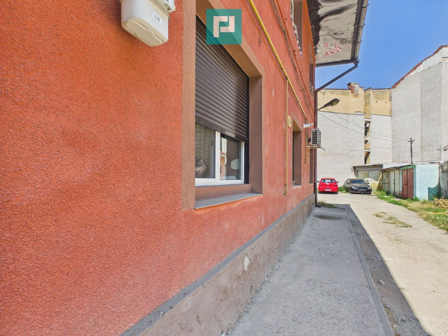 Apartament cu 2 camere și curte ultracentral - Poză 14