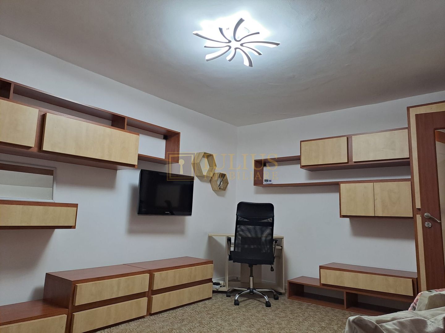 1 camera, decomandat, Take Ionescu - Vasile Lucaciu ! Centrala proprie. - Poză 5