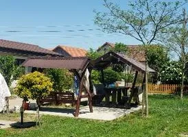 Proprietate premium cu teren de 2.000 mp | Casă 412 mp utili - Poză 12