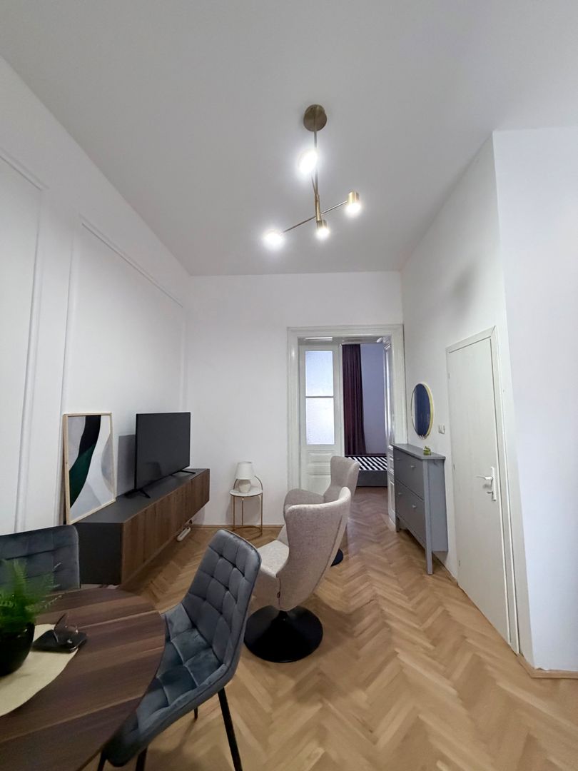 APARTAMENT LA PRIMA INCHIRIERE- ZONA CENTRALA - Poză 3
