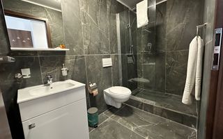 Clădire de închiriat pentru birouri  / clinica - Poză 21