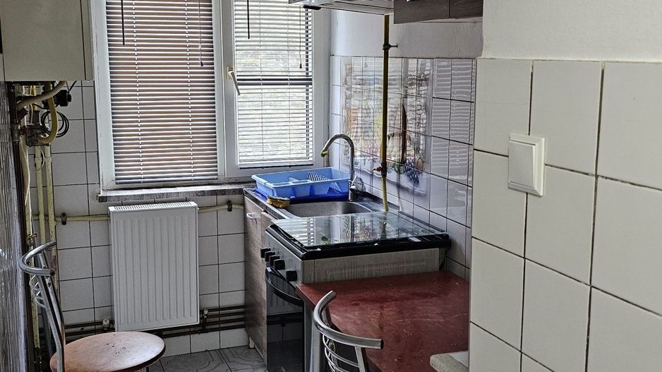 Sagului-Piata Doina | 2 Camere | Etaj Intermediar | Centrala Proprie. - Poză 8