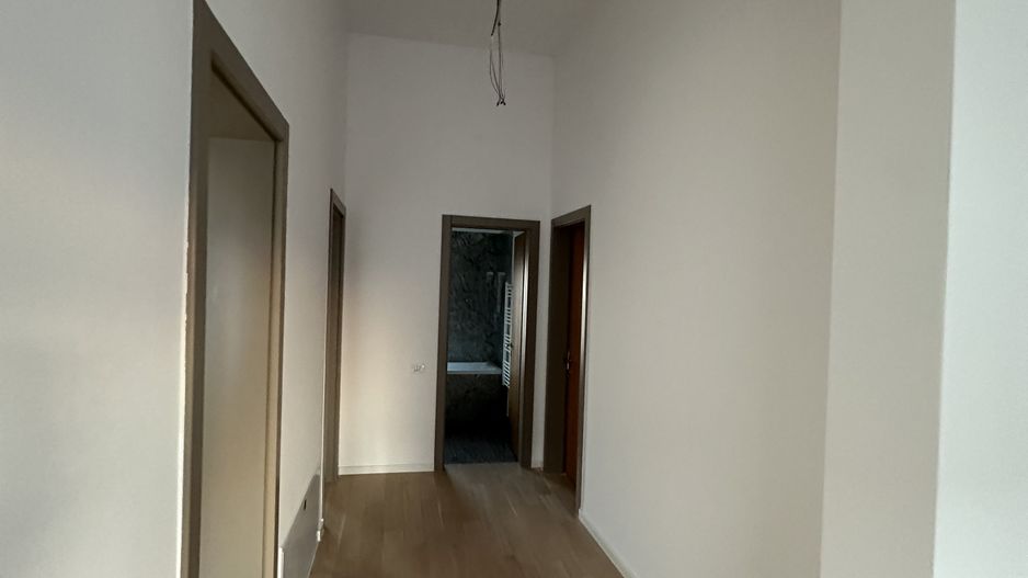 Casa cu 4 camere - Dumbravita - Poză 24
