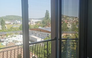 Apartament de vanzare 3 camere , zona de Sud et 4 - Poză 10