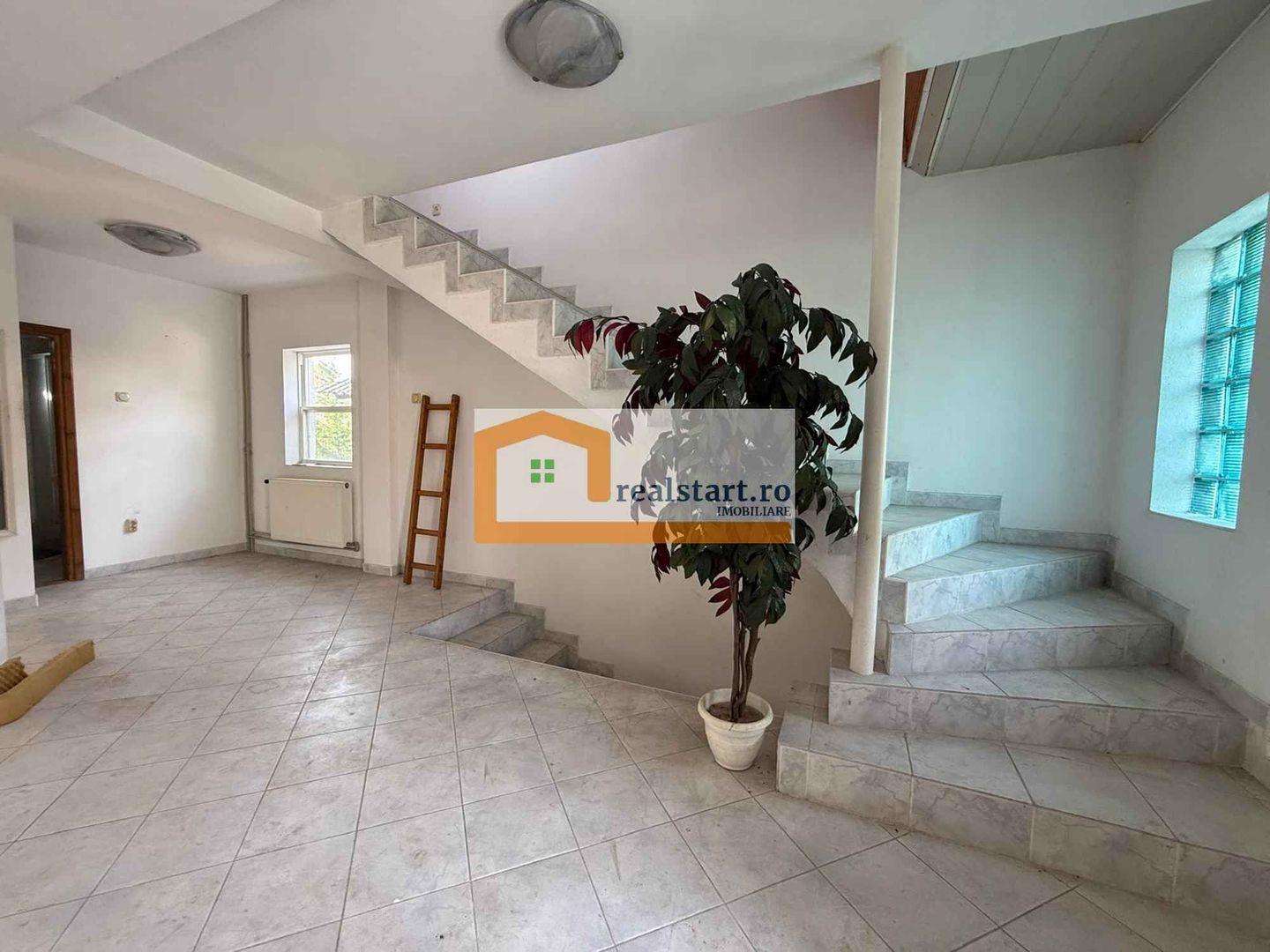 Investitie Vila Snagov D+P+M, nefinalizata, teren 791, intre lac si padure - Poză 3