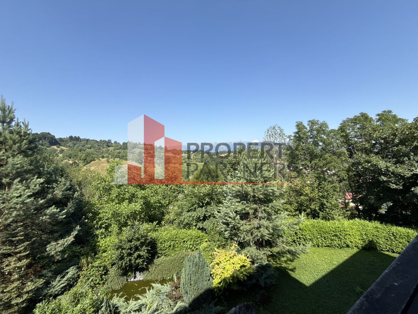 Pensiune  în Bran, sat Poarta – Afacere la cheie, locație premium - Poză 15