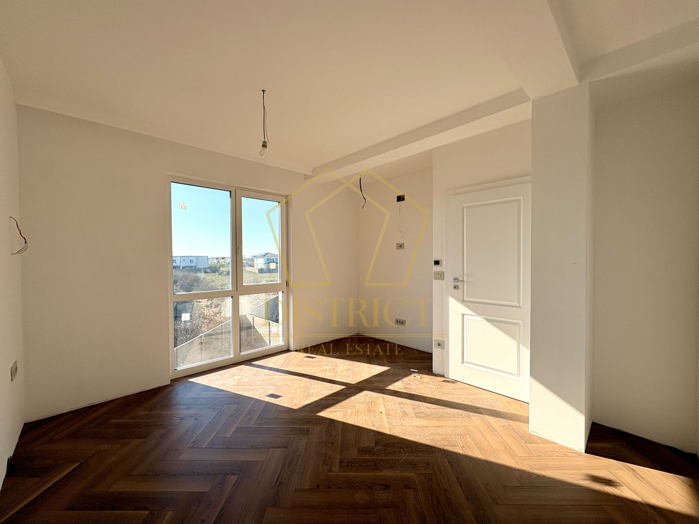 Duplex cu 5 camere despartit prin camera tehnica | Urseni - Poză 8