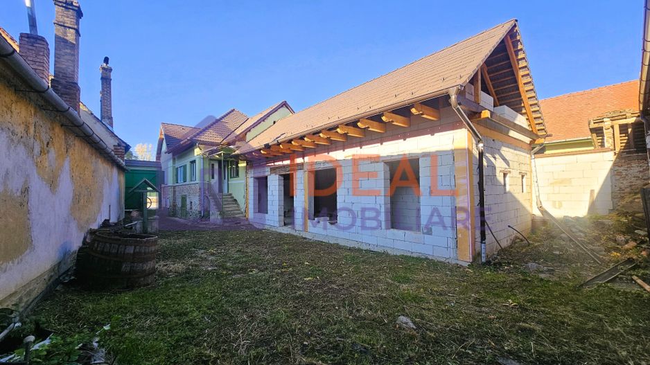 Casă individuală cu șură și curte generoasă – Apoldu de Sus, Sibiu - Poză 12
