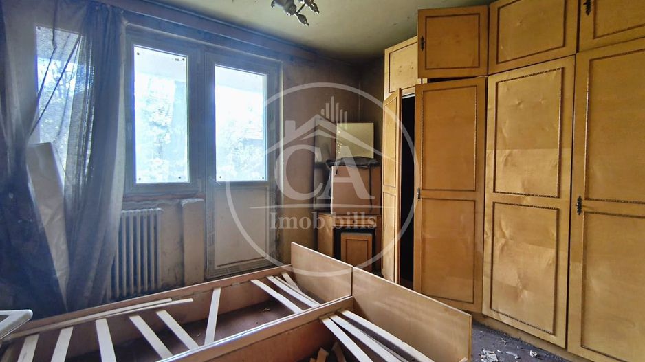 Apartament cu 3 camere de vanzare in Centru Civic, Oradea - Poză 4