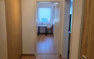 De inchiriat studio, zona Tractoru - Poză 9