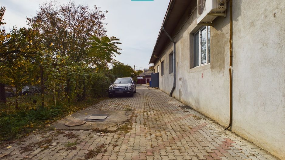 Clădire cu destinație comercială în Grădiște - Poză 3