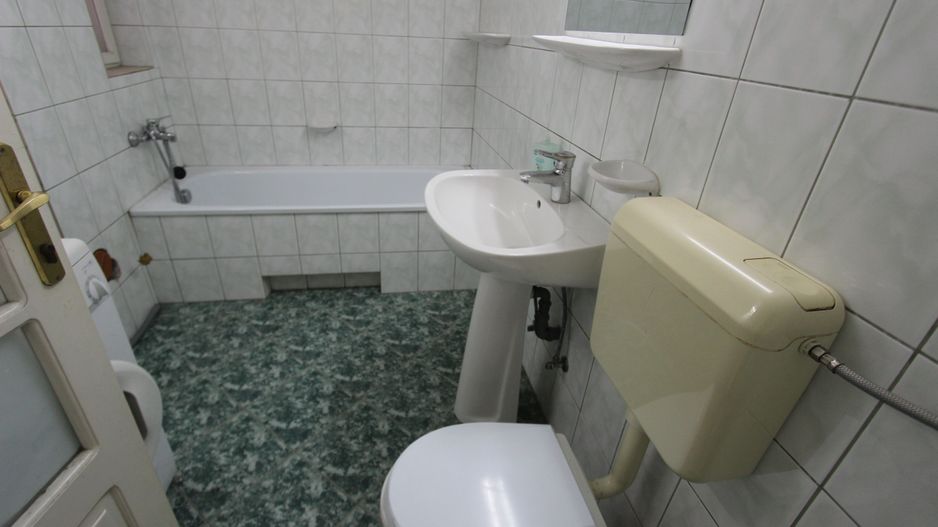 Casă - 5 camere de închiriat în zona Bogdanestilor - Poză 4