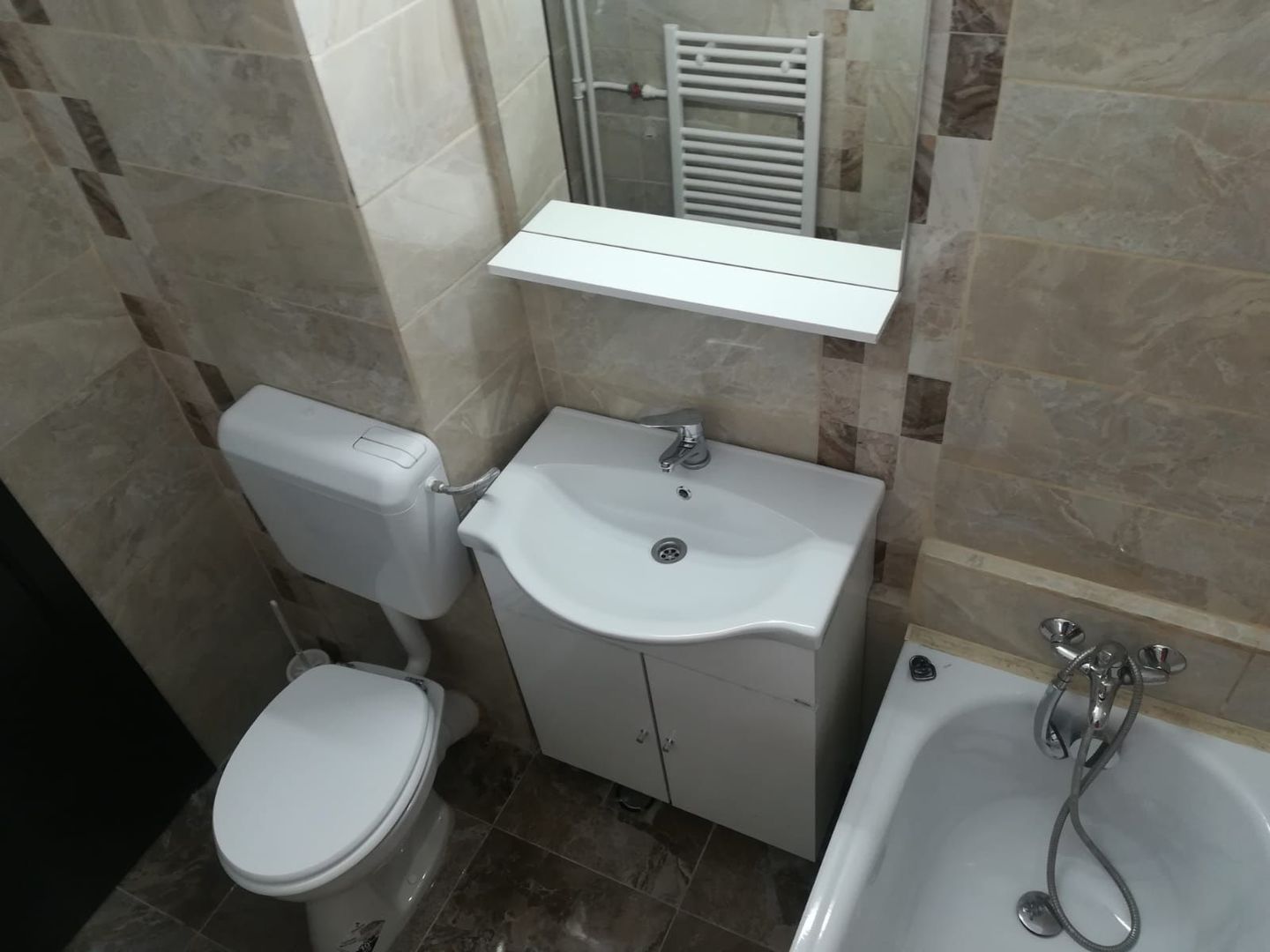 Apartament 2 camere, complet mobilat si utilat, Drumul Taberei - Poză 8