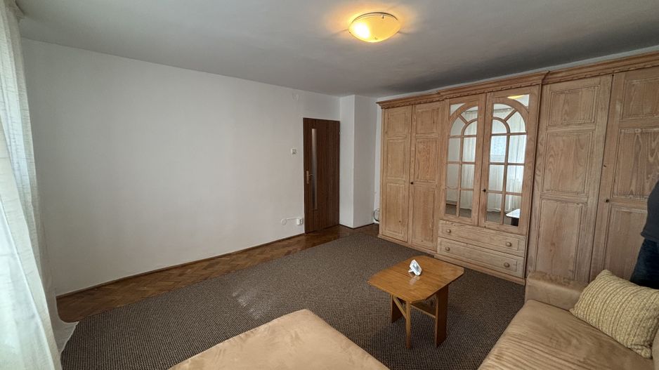 Apartament o cameră la 5 minute de Cetății - Poză 1