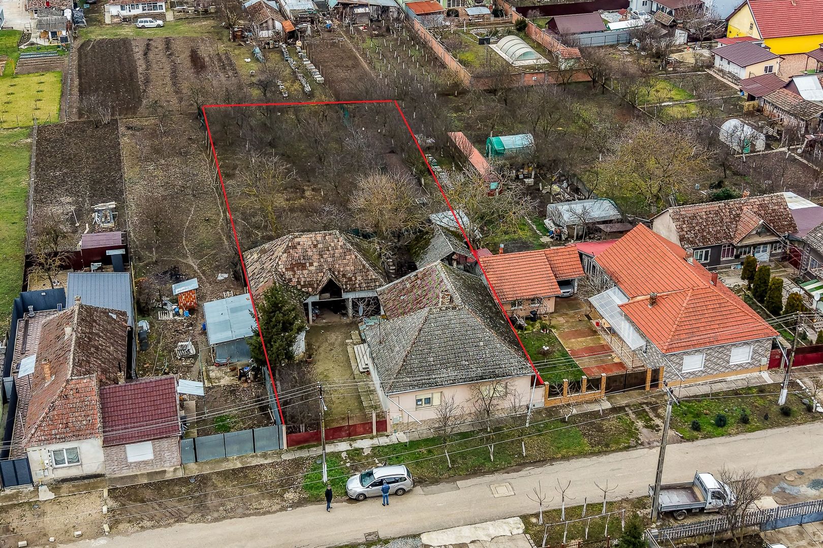 VÂNDUT! Casă de vanzare cu 3 camere in Chisineu Cris - Poză 3