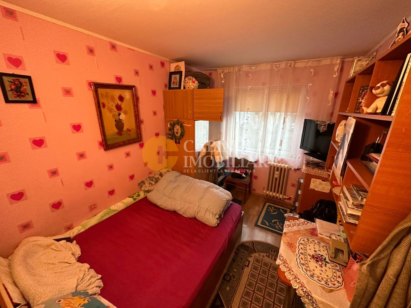 Apartament cu 4 camere - Etaj 1 - Mobilat si Utilat - zona Olimp - Poză 3