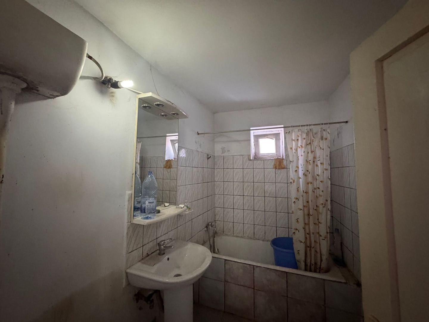 Casa 9 camere Glina 350 mp utili 1000 mp teren - Poză 40
