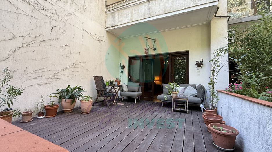 Apartament interbelic cu grădină și garaj - Poză 11